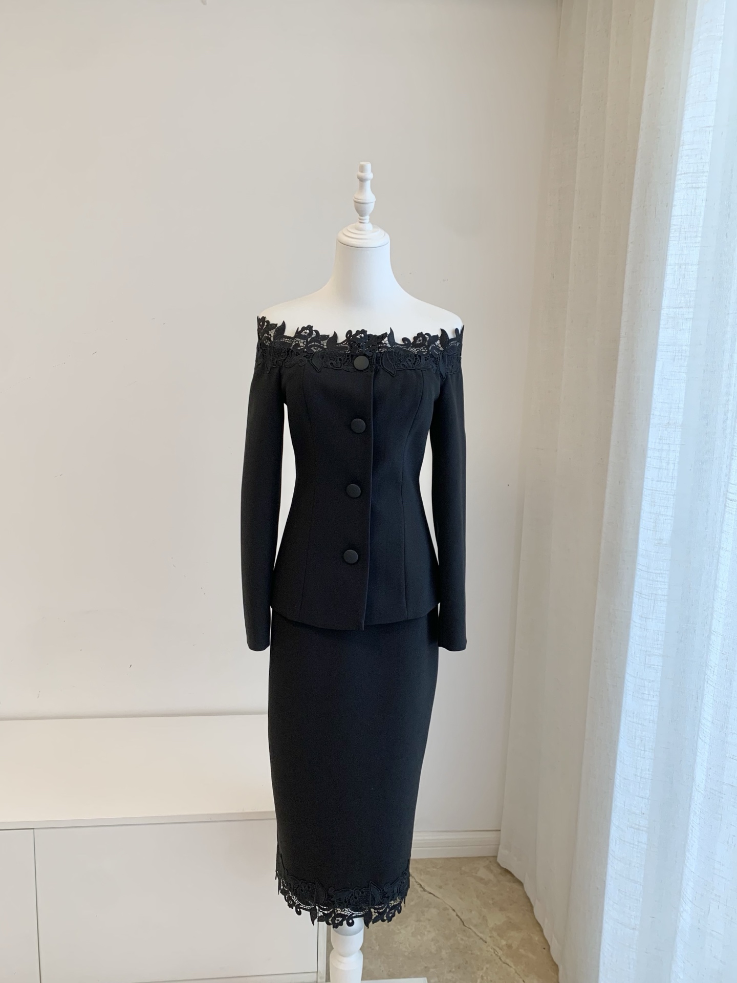 Women Floral Embroidery Black  - Midi Skirt Floral 评论和价格